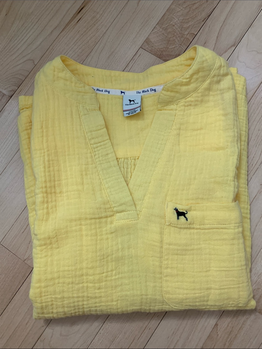The Black Dog Men's Yellow V‑Neck Pocket Tunic
